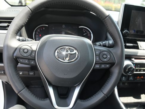 Used 2025 Toyota RAV4 XLE Premium FWD image 14