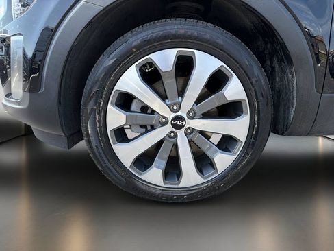 Used 2022 Kia Telluride S FWD image 10
