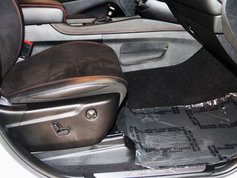 Used 2025 Dodge Durango GT AWD/4WD image 61
