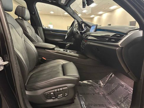 Used 2017 BMW X5 xDrive50i image 29