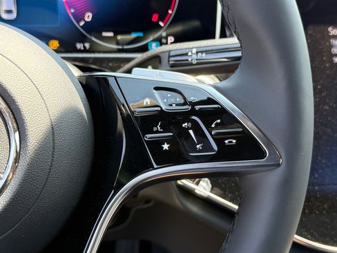 New 2025 Mercedes-Benz E 350 Sedan image 18