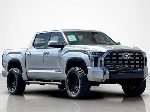 Used 2024 Toyota Tundra Platinum AWD/4WD image 7