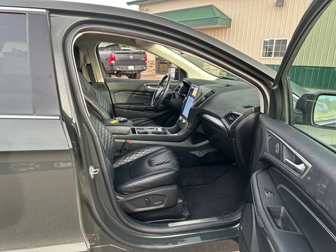 Used 2024 Ford Edge Titanium AWD/4WD image 29