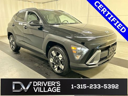Used 2025 Hyundai Kona SEL image 1