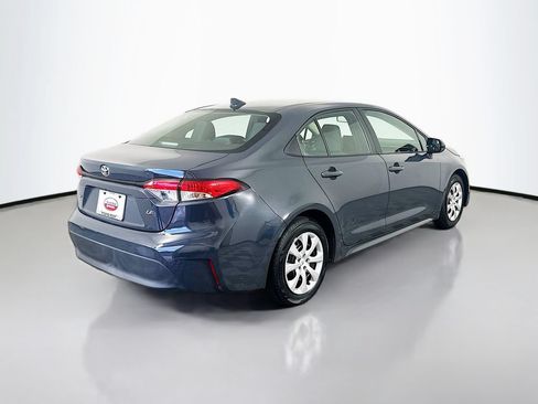 Certified 2025 Toyota Corolla LE FWD image 5