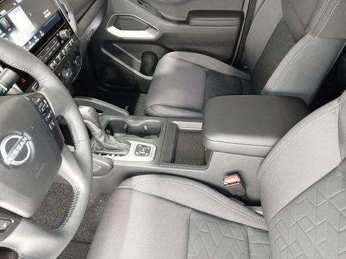 New 2026 Nissan Frontier SV w/ SV Convenience Package AWD/4WD image 16