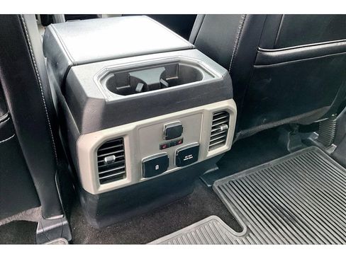 Used 2018 Ford F150 Lariat w/ Equipment Group 502A Luxury AWD/4WD image 33