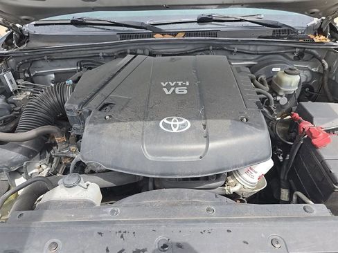 Used 2012 Toyota Tacoma PreRunner w/ SR5 Pkg RWD image 21