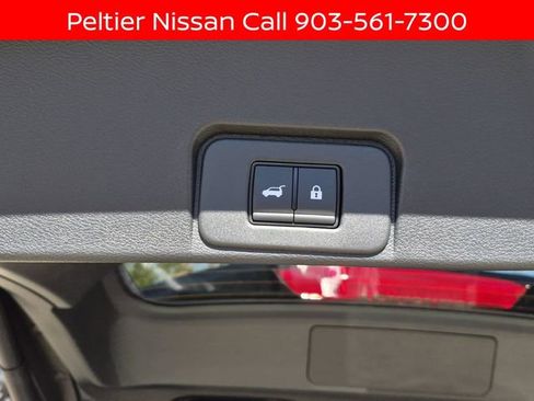 New 2026 Nissan Rogue Platinum w/ Tech Package AWD/4WD image 8