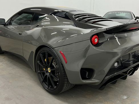 Used 2021 Lotus Evora image 14
