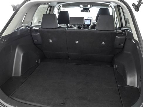 Used 2023 Toyota RAV4 LE AWD/4WD image 32
