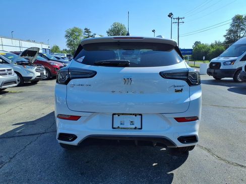 Used 2024 Buick Encore GX Avenir w/ Avenir Convenience Package image 4