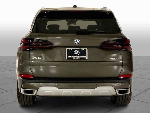 New 2026 BMW X5 xDrive40i w/ Premium Package image 4
