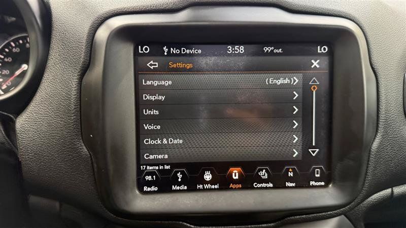 Used 2018 Jeep Renegade Latitude w/ UConnect 8.4 Nav Group AWD/4WD image 27
