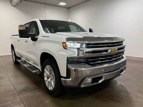 Used 2021 Chevrolet Silverado 1500 LTZ AWD/4WD image 32