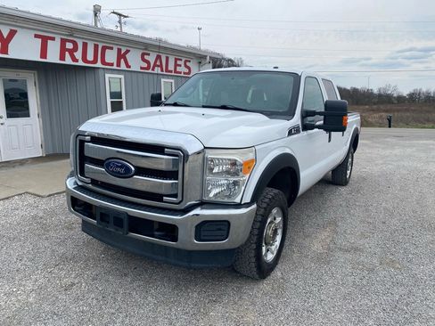 Used 2015 Ford F250 XLT w/ XLT Interior Package image 3