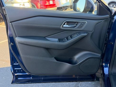 New 2026 Nissan Rogue Platinum w/ Platinum Premium Package AWD/4WD image 12