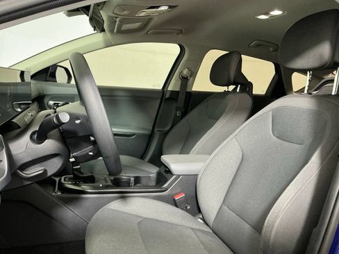 Used 2025 Kia K4 FWD image 22