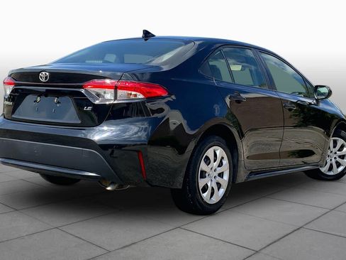 Used 2021 Toyota Corolla LE FWD image 13