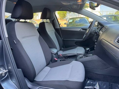 Used 2018 Volkswagen Jetta S FWD image 19
