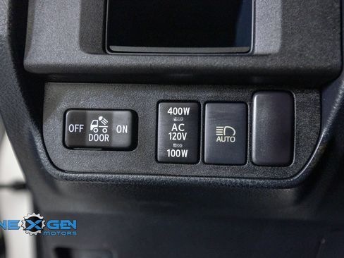 Used 2019 Toyota Tacoma TRD Sport AWD/4WD image 13