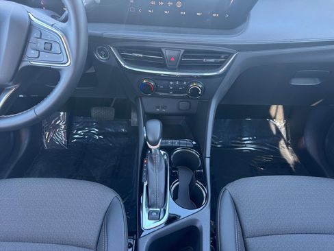 Used 2025 Buick Encore GX Preferred image 39