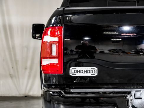 Used 2023 RAM 2500 Limited AWD/4WD image 42