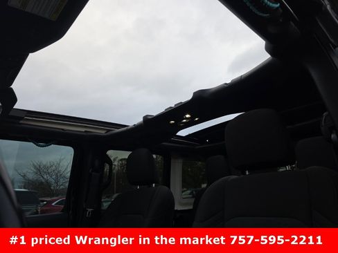 Used 2020 Jeep Wrangler Unlimited Sport S w/ Sun And Sound Package image 15