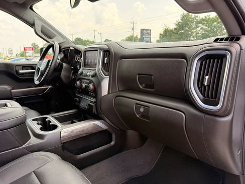 Used 2021 Chevrolet Silverado 1500 LTZ AWD/4WD image 31