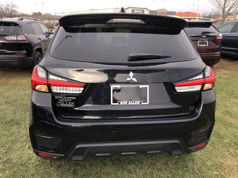 Used 2022 Mitsubishi Outlander Sport ES image 10