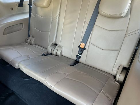 Used 2020 Cadillac Escalade ESV Platinum image 19