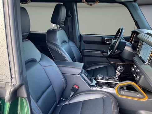 Used 2024 Ford Bronco Badlands image 25