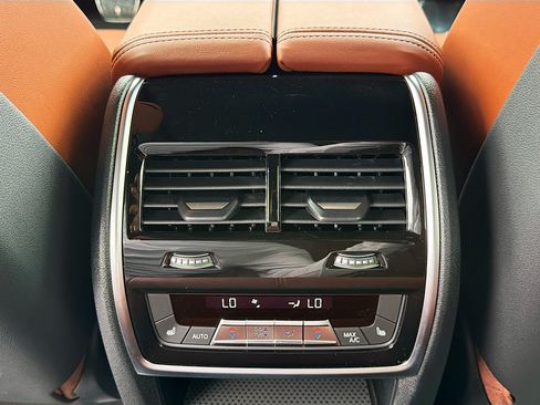 New 2026 BMW X5 M60i AWD/4WD image 19