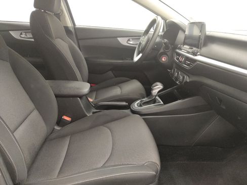 Used 2022 Kia Forte LXS FWD image 21