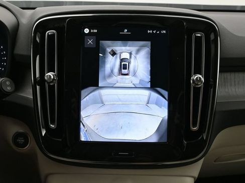 New 2026 Volvo XC40 B5 Ultra w/ Protection Package Premier AWD/4WD image 22