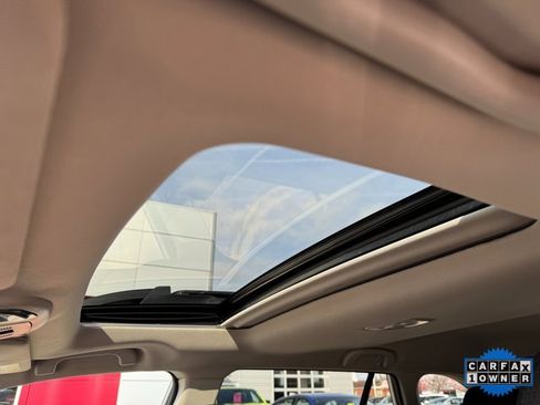 Used 2024 Subaru Outback Premium image 2