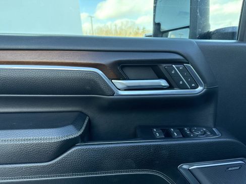 Used 2024 GMC Sierra 3500 Denali w/ Denali Reserve Package image 21