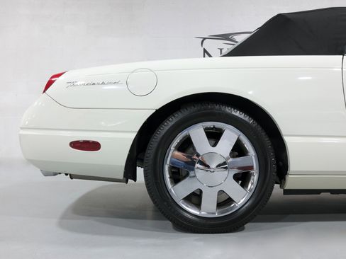 Used 2002 Ford Thunderbird image 51