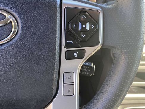 Used 2021 Toyota 4Runner SR5 Premium image 23