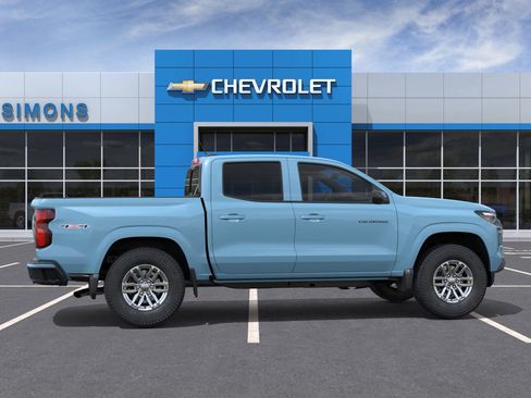 New 2025 Chevrolet Colorado LT w/ LT Convenience Package image 6
