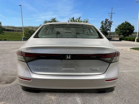 New 2025 Honda Accord Touring image 4
