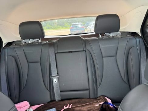 Used 2023 Buick Envision Essence AWD/4WD image 7