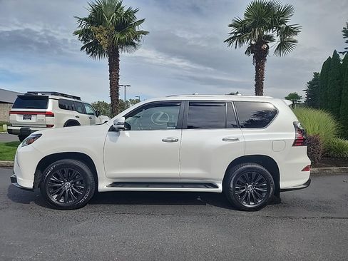 Certified 2023 Lexus GX 460 Luxury w/ Sport Design Package AWD/4WD image 2