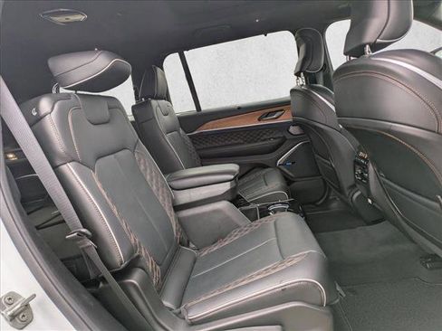 Used 2024 Jeep Grand Cherokee L Summit image 16