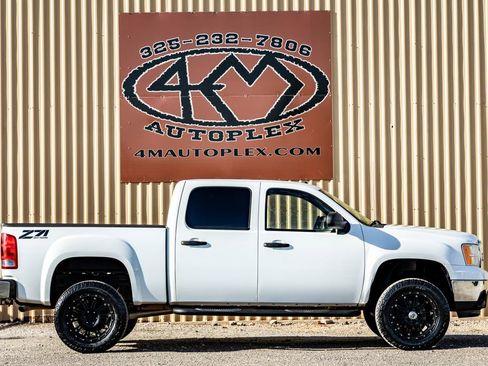Used 2010 GMC Sierra 1500 SLE w/ Power Pack Plus image 3