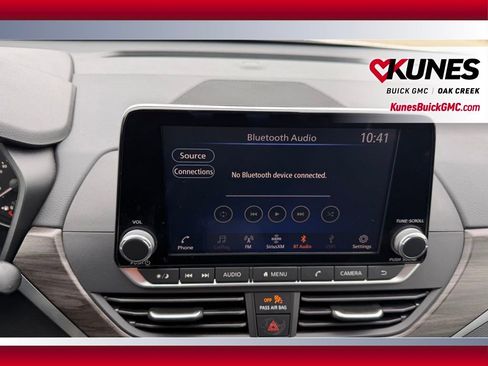 Used 2025 Nissan Altima 2.5 SV image 14