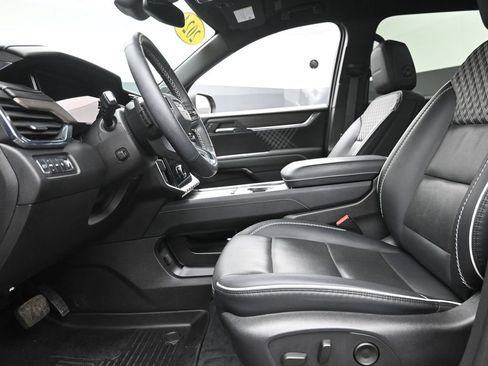 Used 2024 GMC Acadia Denali w/ LPO, Floor Liner Package AWD/4WD image 18