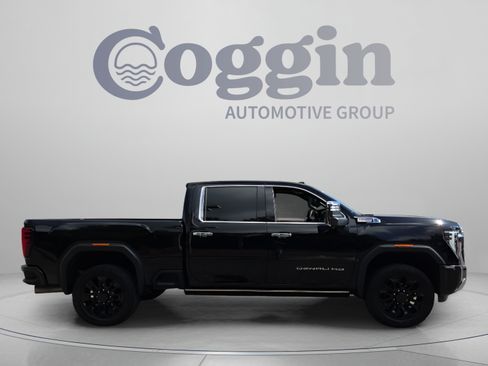 Certified 2024 GMC Sierra 2500 Denali w/ Denali Reserve Package AWD/4WD image 6
