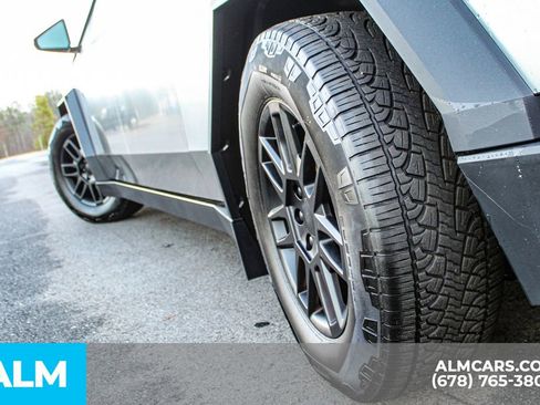 Used 2025 Tesla Cybertruck AWD Crew Cab image 14