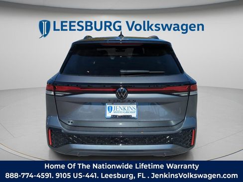 New 2026 Volkswagen Tiguan SE R-Line image 7